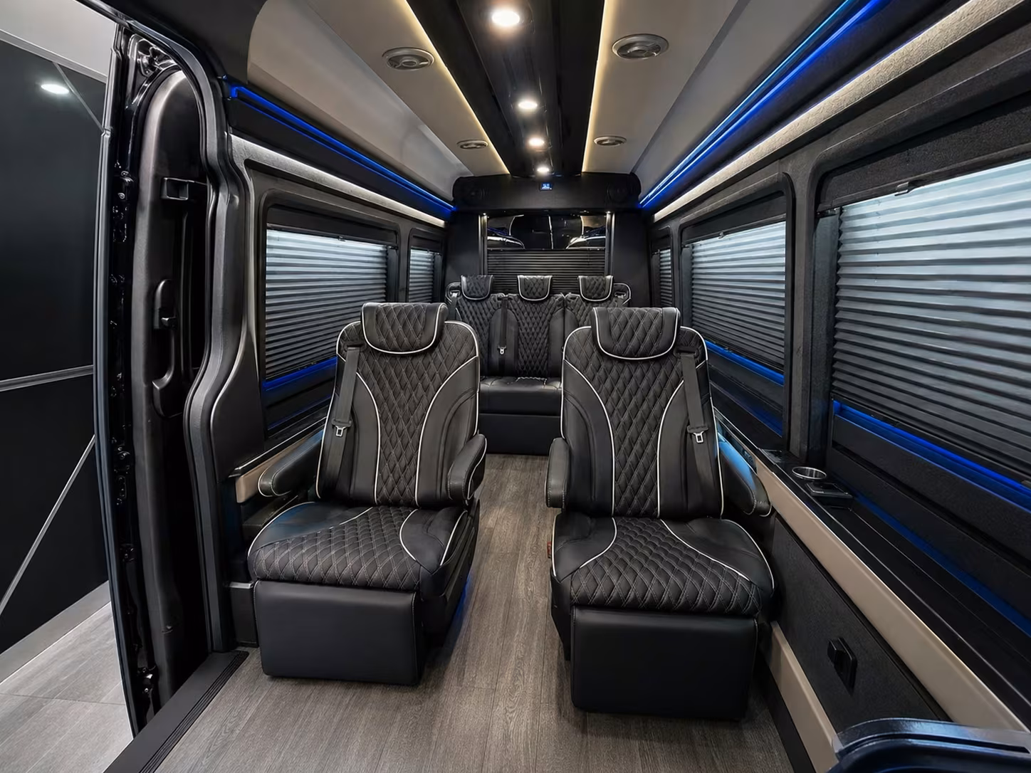 call 831 859 1000 for salinas airport arrival shuttle buses