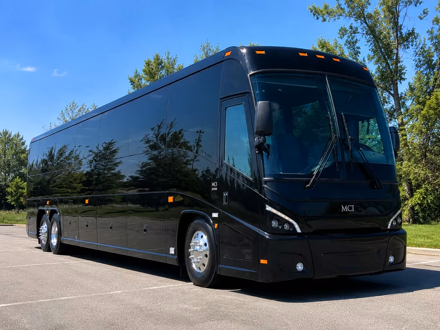 salinas charter bus rentals to the monterey bay aquarium