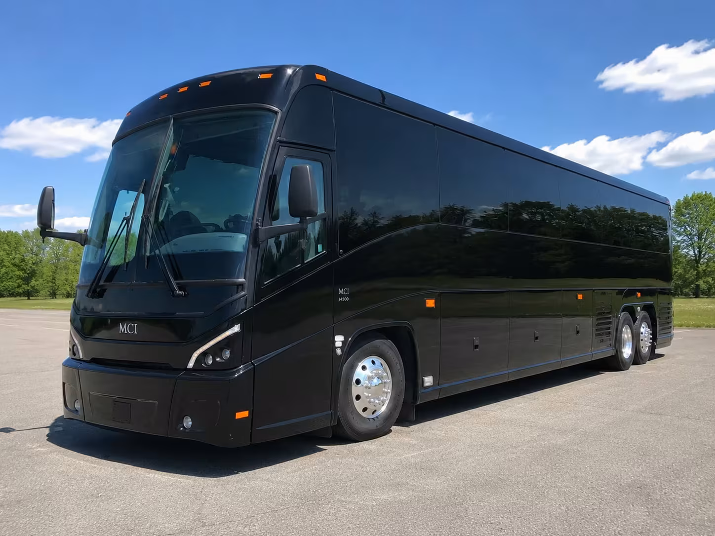 salinas wedding shuttle buses for hotel pickups and venues